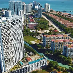 Apartment The Landmark Seaview Netflix By Blue Sky Holidays George Town